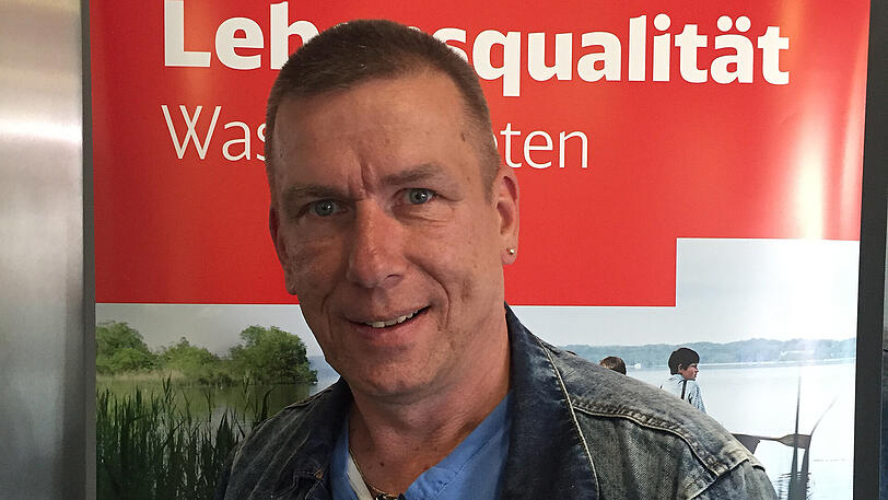 Andreas Erbe (52): "Ich war schon Bürokaufmann und Seniorenbetreuer, jetzt will ich sesshaft werden im Beruf. Eine S-Bahn zu steuern, macht mir keine Sorgen &ndash; Verantwortung ist Verantwortung, ob man eine Person fährt oder viele."