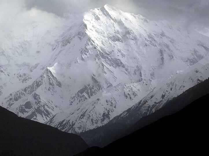 Das Bergsteiger-Drama an den Hängen des Nanga Parbat ist noch immer nicht beendet.
