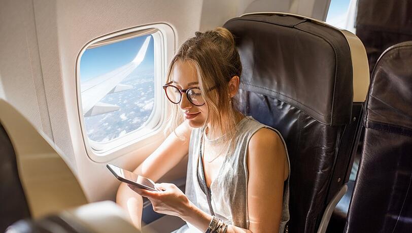 Vorgaben zur Nutzung von Smartphones und anderen Geräten im Flugzeug hat die EASA schon 2014 deutlich gelockert.