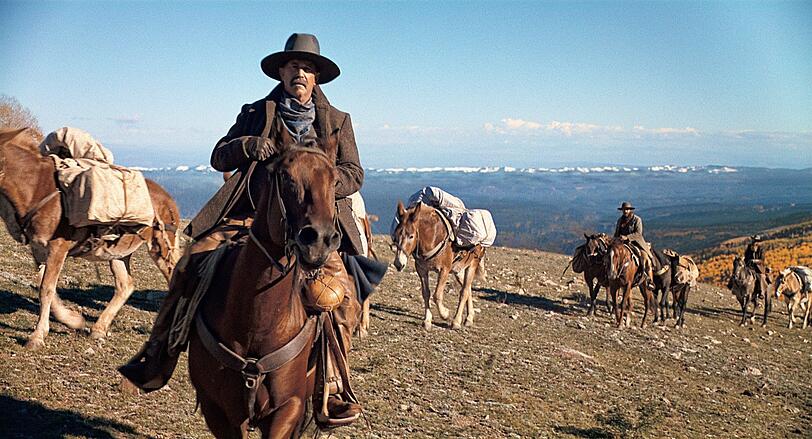 Kevin Costner als Hayes Ellison in einer Szene des Kinofilms "Horizon".