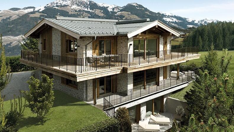 "An Exklusivität nicht zu überbieten": Sechs Chalets will M-Concept-Chef Stefan Mayr bei Kitzbühel bauen, davon eines offenbar für sich. "An Exklusivität nicht zu überbieten": Sechs Chalets will M-Concept-Chef Stefan Mayr bei Kitzbühel bauen, davon eines offenbar für sich.