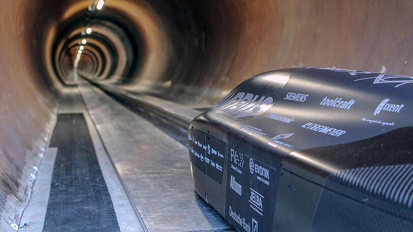 Mit 467 Stundenkilometern schoss die Kapsel durch den Tunnel.