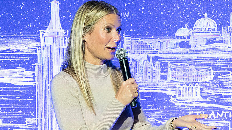Schauspielerin Gwyneth Paltrow bewirbt verschiedene Intimpflegeprodukte.