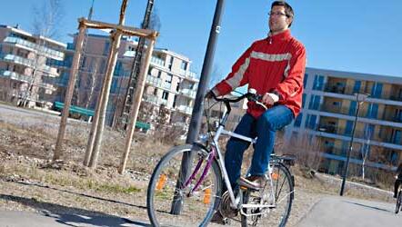 Mit der Eröffnung des neuen Radwegs kommt München seinem Ziel näher, die fahrradfreundlichste Metropole Deutschlands zu werden. Mit der Eröffnung des neuen Radwegs kommt München seinem Ziel näher, die fahrradfreundlichste Metropole Deutschlands zu werden.