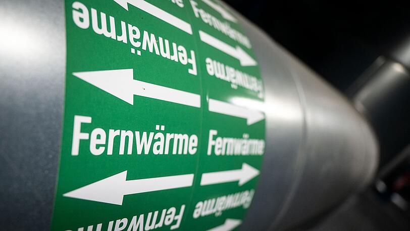Der Deutsche Mieterbund warnt vor stark steigenden Kosten für Fernwärme. (Archivbild)