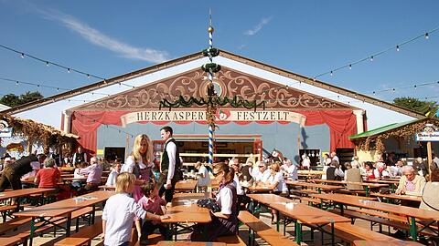 Wenn am 21. September das Oktoberfest 2024 beginnt, wird auf der Oidn Wiesn das beliebte Herzkasperlzelt wohl nicht mehr dabei sein.