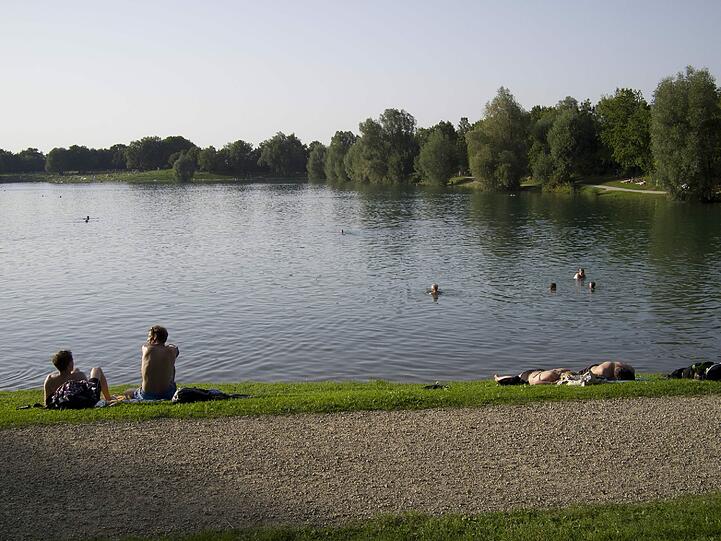 Bei Familien beliebt: Der Heimstettener See liegt östlich von München auf dem Gebiet der Gemeinden Kirchheim, Aschheim und Feldkirchen.