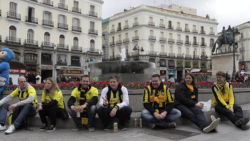 BVB-Anhänger versammeln sich in der Innenstadt von Madrid. Die Bilderstrecke zum Durchklicken.