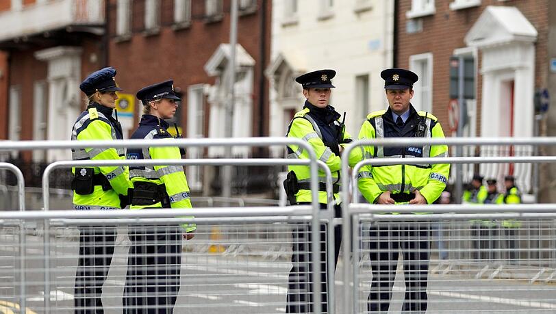 Hohe Sicherheitsmaßnahmen in Dublin, wenn Queen Elisabeth II. zu Besuch kommt. Hohe Sicherheitsmaßnahmen in Dublin, wenn Queen Elisabeth II. zu Besuch kommt.