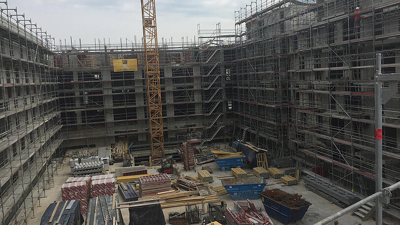 Blick auf den Innenhof: In dem Neubau entstehen 131 Wohnungen.
