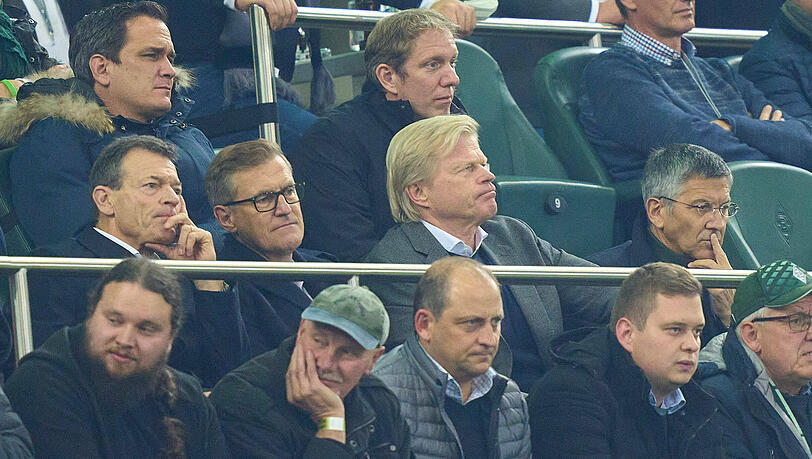 Die Bosse des FC Bayern: Andreas Jung, Jan-Christian Dreesen, Oliver Kahn und Präsident Herbert Hainer. Die Bosse des FC Bayern: Andreas Jung, Jan-Christian Dreesen, Oliver Kahn und Präsident Herbert Hainer.