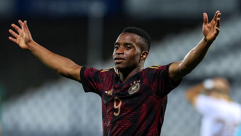 Schnürte in Bulgarien einen Dreierpack: Youssoufa Moukoko.