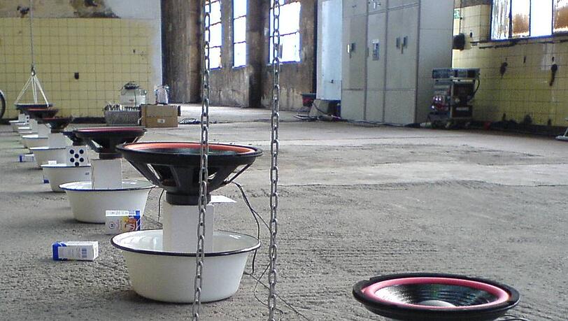 Eine Probeinstallation für "Die Weitung - Das Koranprojekt". Ab Freitag ist es fertig in thalkirchen zu sehen. Eine Probeinstallation für "Die Weitung - Das Koranprojekt". Ab Freitag ist es fertig in thalkirchen zu sehen.