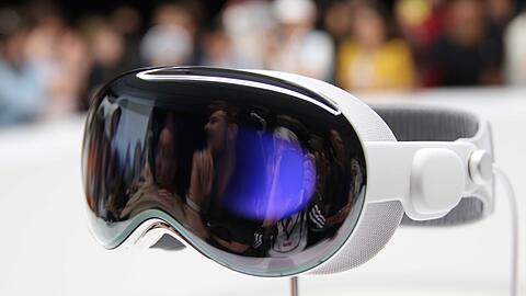 Bei den privaten Verbrauchern ist die Apple Vision Pro bislang nur ein Nischenprodukt.