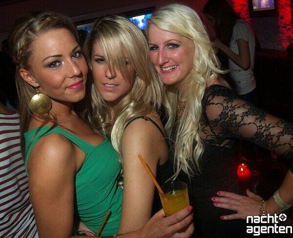 Heiße Girls und schnelle Beats: Auch unter der Woche lassen es die Münchner in den Clubs so richtig krachen. Mehr Bilder von dieser Party gibt's unter: www.nachtagenten.de.