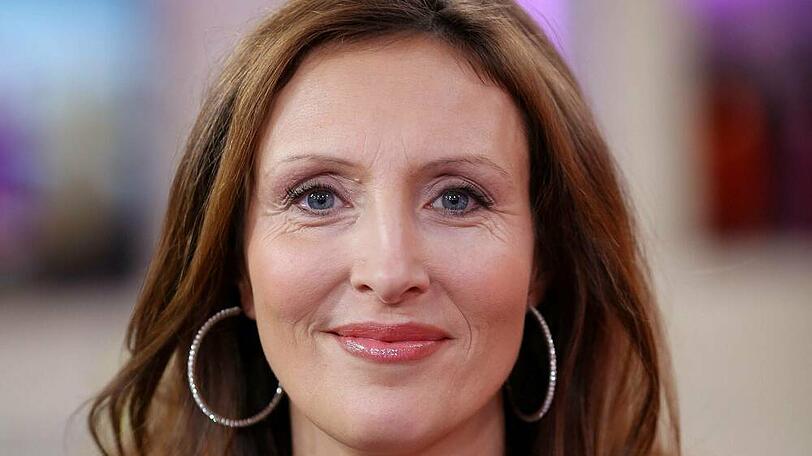 Roberta Bieling steht für RTL vor der Kamera.