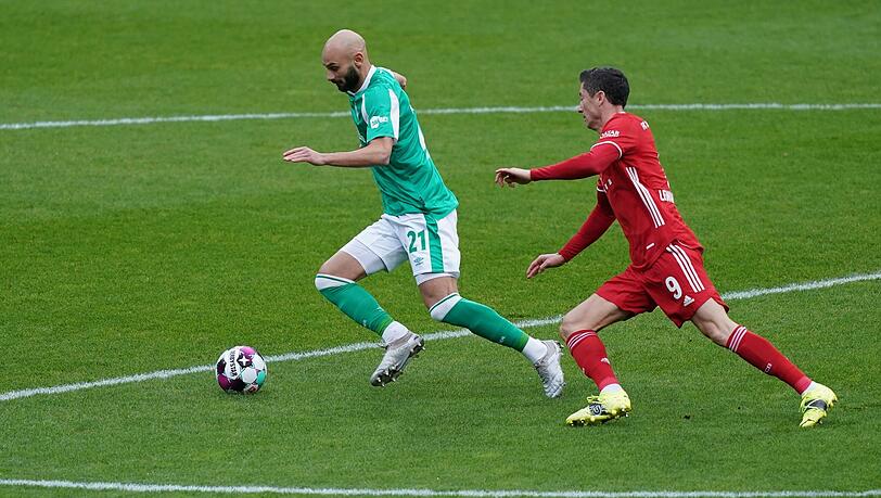 In der ersten Halbzeit testete Robert Lewandowski den Puma-Schuh.