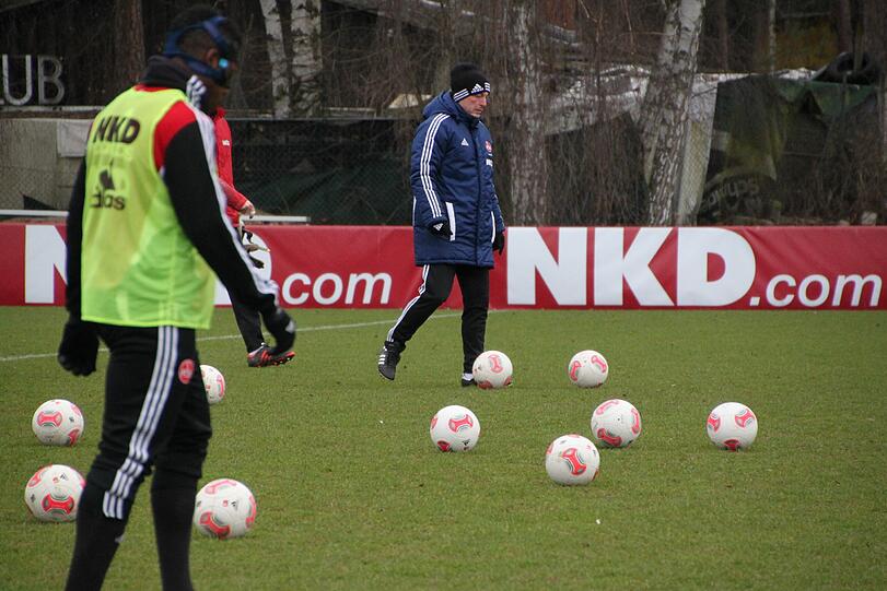 Bei so wenigen Spielern gibt es genug Bälle im Training.