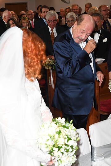 Der spannende Moment - die Bilder aus der Kirche.