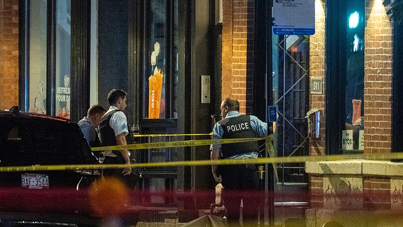 Vor einem Nachtclub in Chicago sind tödliche Schüsse gefallen.