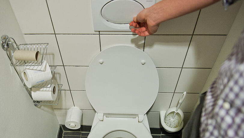 In Potsdam spült es sich am teuersten, in München ist der Toilettengang eher günstiger. (Symbolbild) In Potsdam spült es sich am teuersten, in München ist der Toilettengang eher günstiger. (Symbolbild)