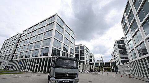 Daimler Truck will die Kosten in Deutschland senken.