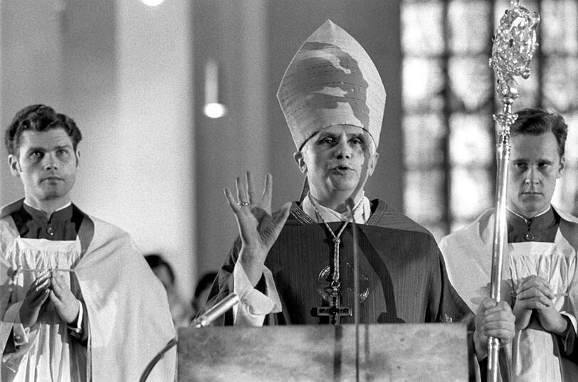 In seiner ersten Predigt nach der Bischofsweihe sagt Joseph Ratzinger, ein Bayern ohne Glauben würde seine Seele verlieren.