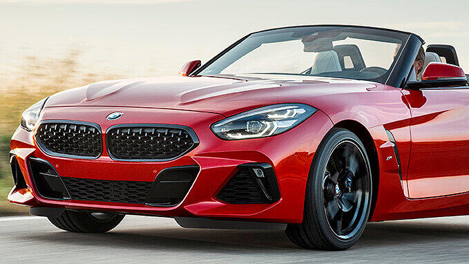 War der BMW Z4 zuletzt ein weichgespültes Schönwetterauto, soll jetzt ein waschechter Sportwagen werden, der sich eher nach dem Porsche 718 Boxster streckt, als nach Audi TT oder Mercedes SLC.
