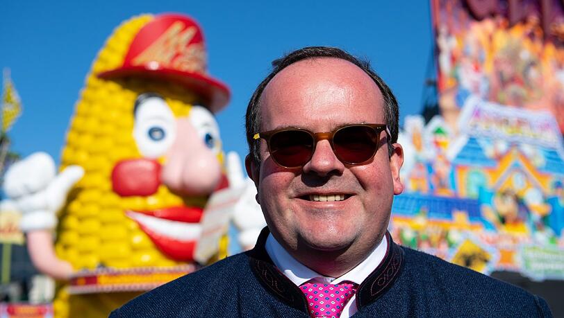 Wiesn-Chef Clemens Baumgärtner ist bisher mit dem Fest-Verlauf zufrieden. Wiesn-Chef Clemens Baumgärtner ist bisher mit dem Fest-Verlauf zufrieden.