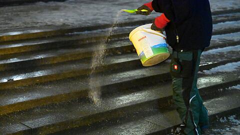 Am Untermain f&auml;llt an einigen Schulen der Pr&auml;senzunterricht aus. (Archivbild)