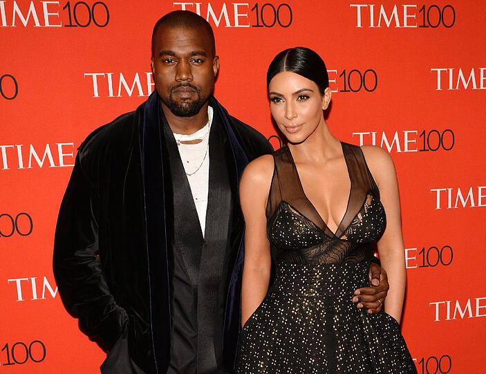 Kim Kardashian mit ihrem aktuellen Ehemann Kanye West