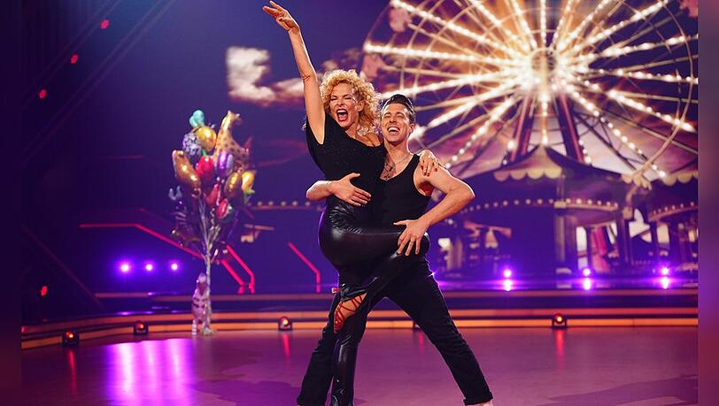 Sonya Kraus und Valentin Lusin konnten mit ihrem Charleston nicht alle &uuml;berzeugen.