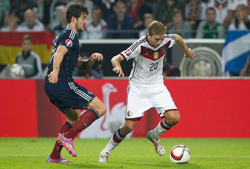 CHRISTOPH KRAMER - NOTE 2 - Sehr flink &ndash; mit Kopf und Beinen. Schnelle Auffassungsgabe, fast immer mit den richtigen Lösungen als Kroos-Assistent. Kann eine Dauerlösung im Mittelfeld werden, der Gladbacher.