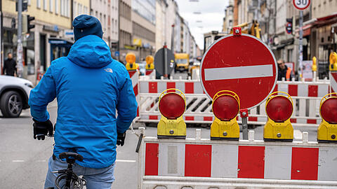 Plötzlich Baustelle? In der Karte sind tagesaktuell Halteverbote und Baustellen aufgelistet. (Symbolbild)