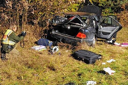 In diesem Auto war die sechsköpfige Familie unterwegs. Bei Mögeldorf kam es zu dem tödlichen Unfall.