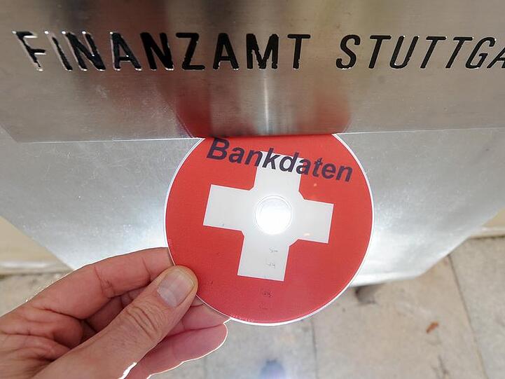 Das Bundesverfassungsgericht hat entschieden: Die Nutzung von sogenannten Steuer-CDs durch die Ermittlungsbehörden ist erlaubt.