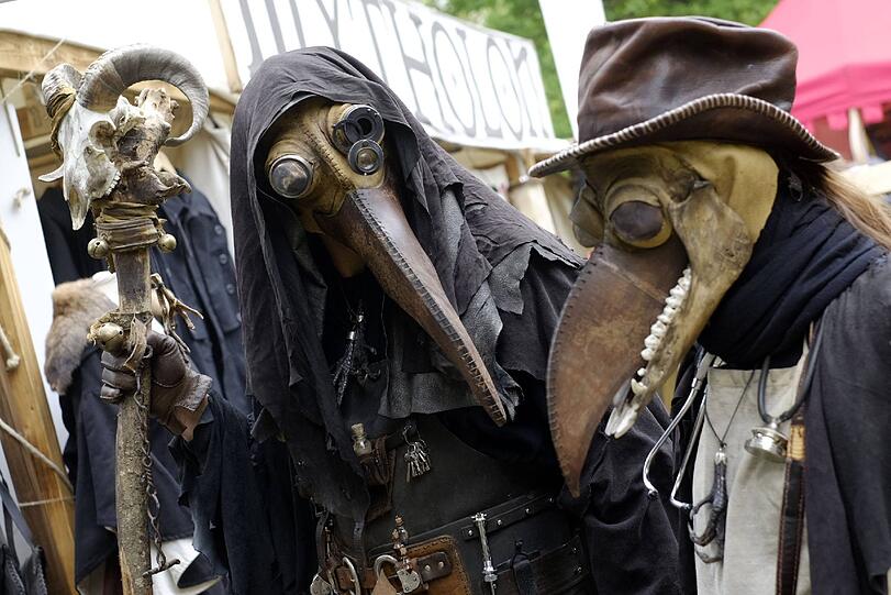 Die schrägsten Kostüme & irrsten Gestalten vom Wave-Gotik-Treffen 2016 in Leipzig