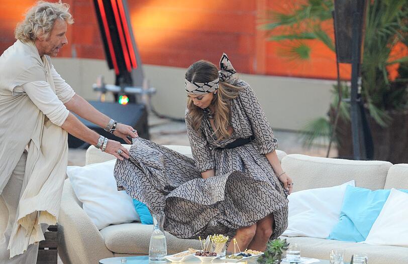 Zum Glück war der Thomas galant wie eh und je - und stand der Sängerin bei allzu komplizierten Bewegungsabläufen zur Seite.