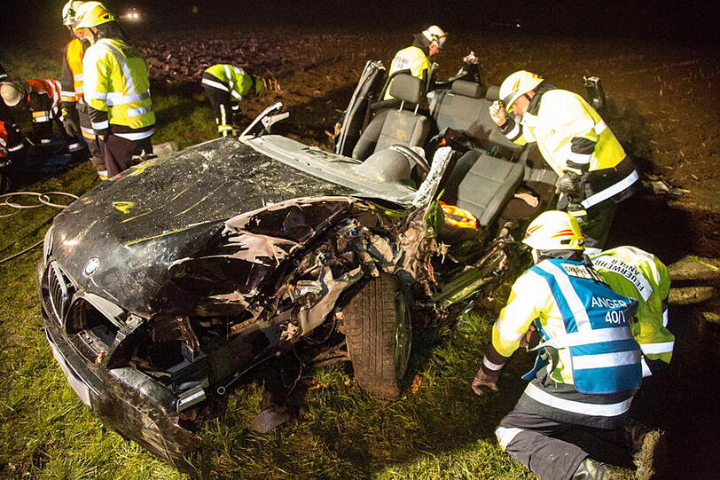 Schwerer Unfall bei Anger: BMW kracht gegen einen Baum - Bayern - Abendzeitung München