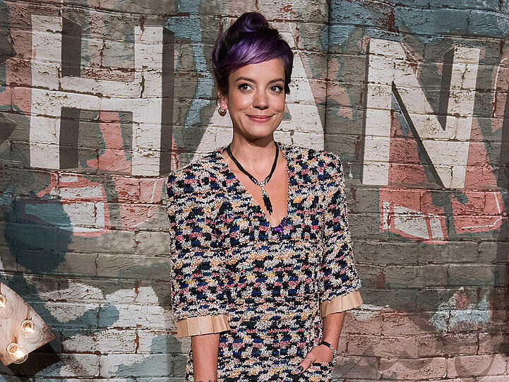 Steht ihrer Freundin Kesha auf etwas unkonventionelle Art bei: Lily Allen