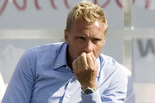 Eigentlich gibt es für Thorsten Fink keinen Grund, skeptisch zu gucken. Sein FC Ingolstadt ist gut in die Saison gestartet.