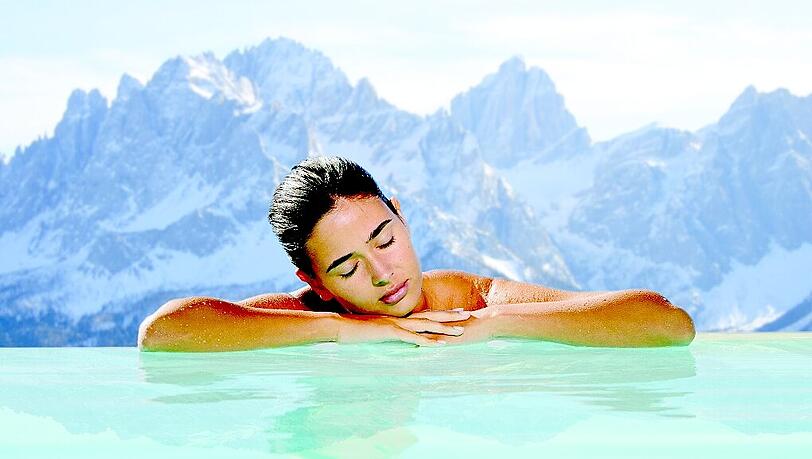 Das Sport- und Kurhotel Bad Moos in den Südtiroler Dolomiten. Das Sport- und Kurhotel Bad Moos in den Südtiroler Dolomiten.