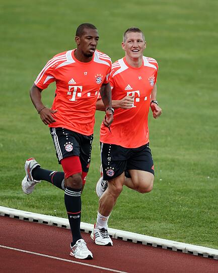 Rundendrehen: Schweinsteiger (r.) mit Jerome Boateng.