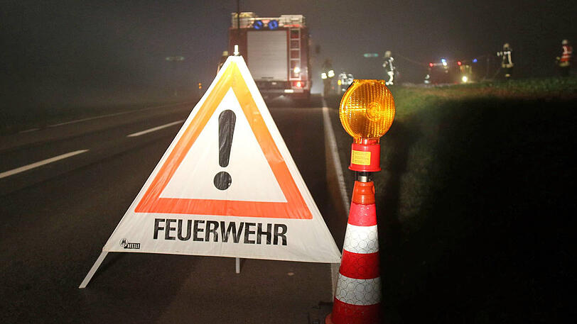 Bei dem Unfall kam die Verursacherin ums Leben. (Symbolfoto)