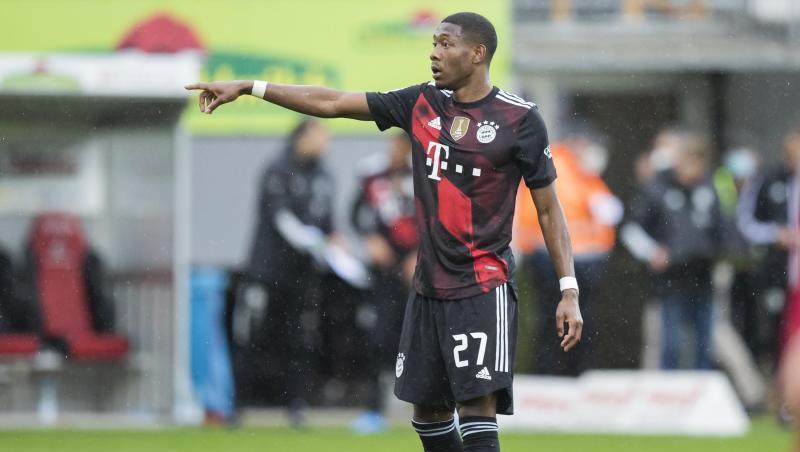 David Alaba gestikuliert.
