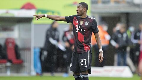David Alaba gestikuliert.