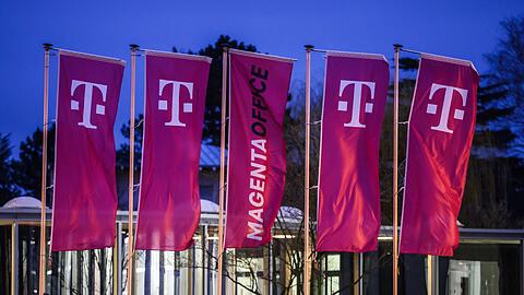 Bei der Telekom gibt es Grund zur Freude: Der Magenta-Konzern hat einen KI-Auftrag des Bundes an Land gezogen. (Archivbild)