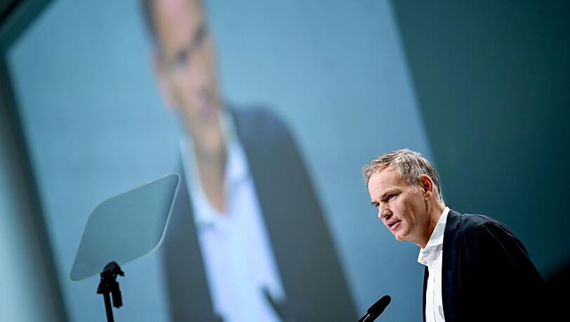 Konzernchef Oliver Blume hatte seine Aktion&auml;re zuletzt 2023 in Pr&auml;senz empfangen. (Archivbild)