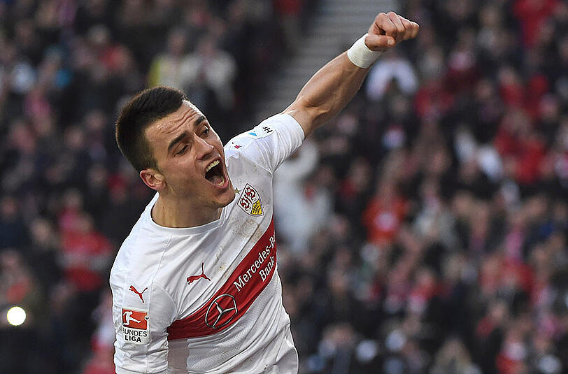 Filip Kostic erhält für eine Ablöse von rund 14 Millionen Euro plus Bonuszahlungen die Freigabe des VfB Stuttgart und wird zum teuersten Neuzugang der HSV-Geschichte.