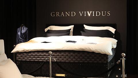 Dieses Bett kostet 575.000 Euro. Rapper Drake schläft in so einem. Er hat es mitentwickelt.